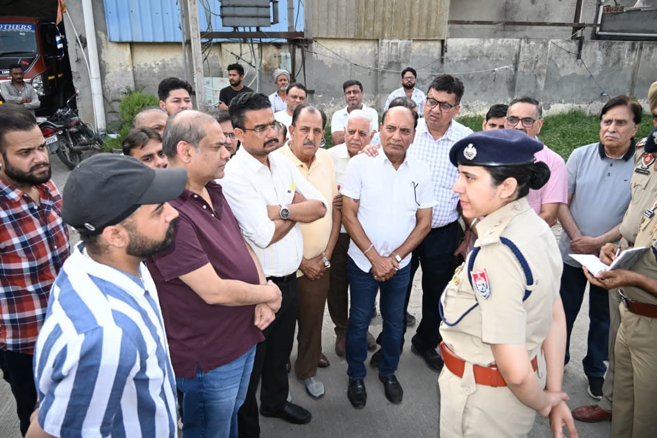 Ssp dr darpan ahlluwalia meet industrialist